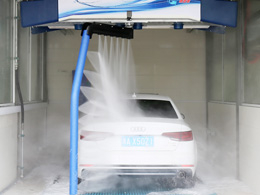 镭豹全自动洗车机节约用水就是降低成本，节约从我做起！